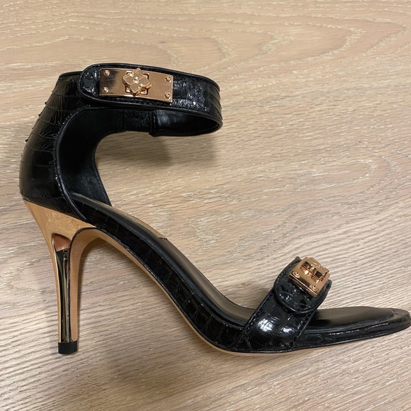 NWOT Black snakeskin detailing heels size 35.5. - Picture 8 of 9